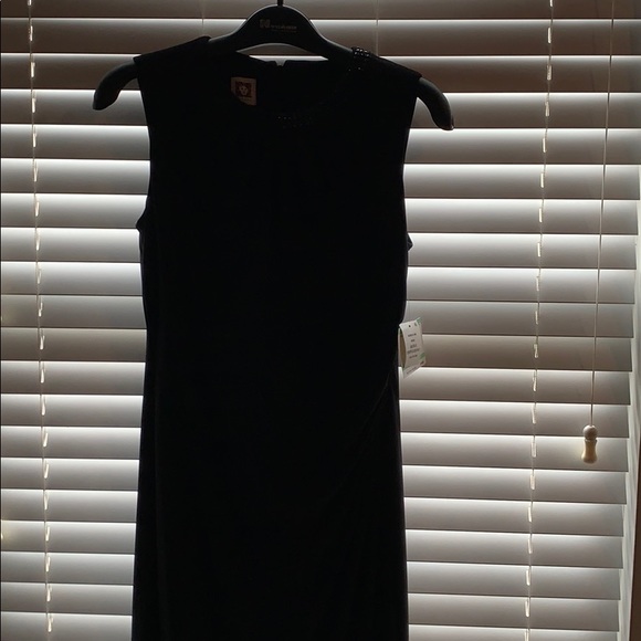 Black Sleeveless Anne Klein Dress - Picture 1 of 5